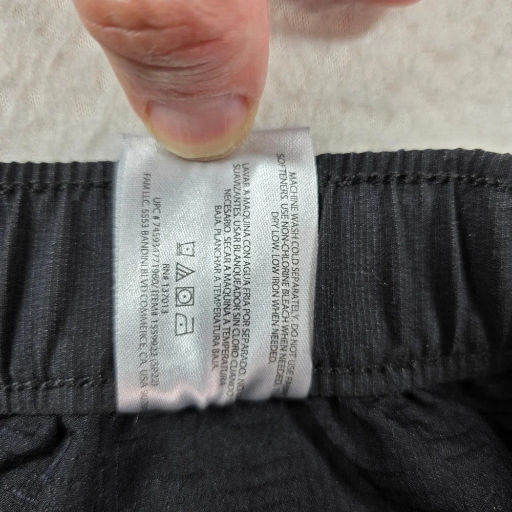 Banana Republic versatile performance